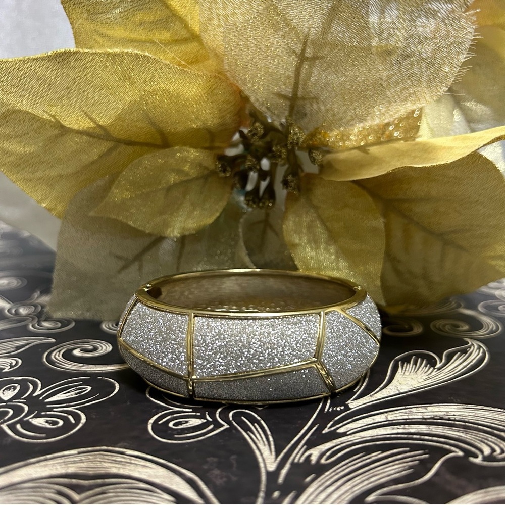 NWOT Lane Bryant Bangle Open Clasp